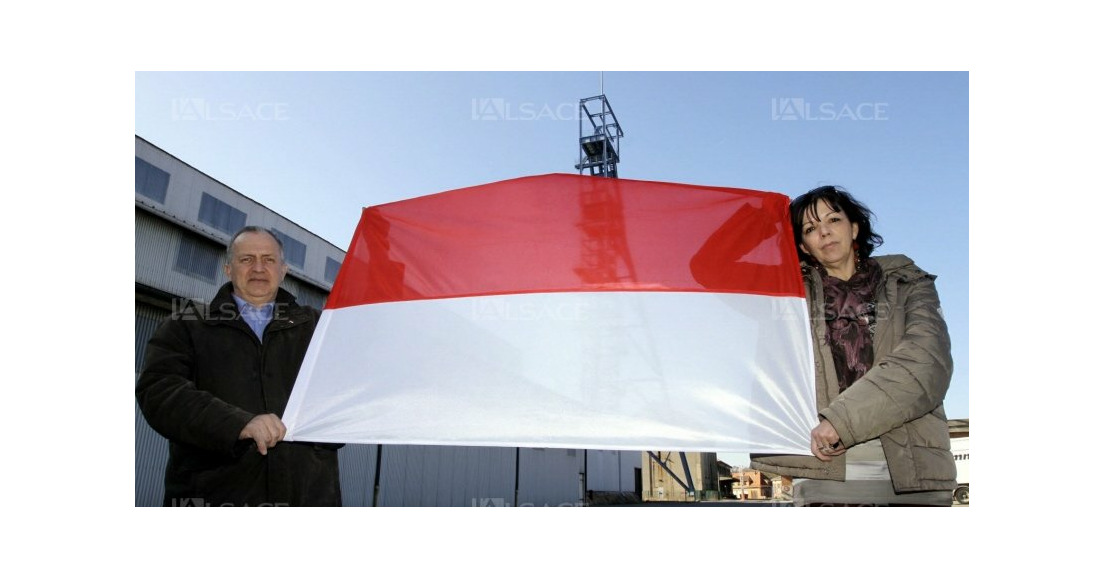 Des drapeaux « Rot un Wiss » pour les maires