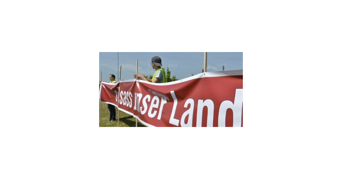 Unser Land à l’assaut des ronds-points pour dire « non »  (DNA, 08.07.2014)